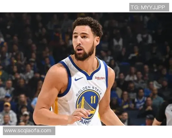 贾雷斯沃克的篮球之路：从新星崛起到未来之星的成长历程